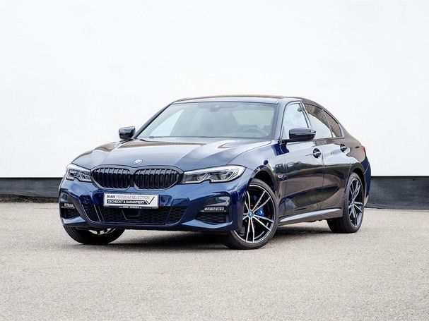 BMW 330 e M Sport xDrive 215 kW image number 1