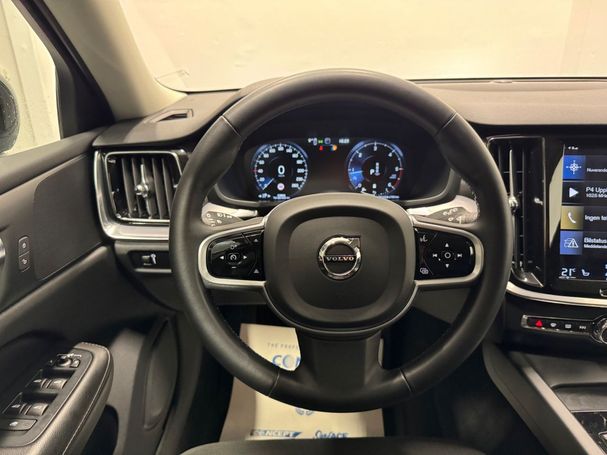 Volvo V60 Cross Country B4 AWD 146 kW image number 9