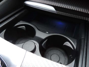 Car image 37