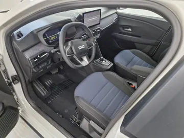 Car image 31