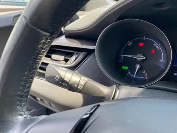 Car image 27