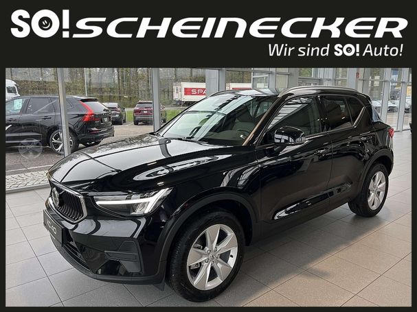 Volvo XC40 B3 Core 120 kW image number 1