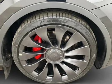 Car image 31