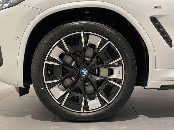 BMW iX3 210 kW image number 6