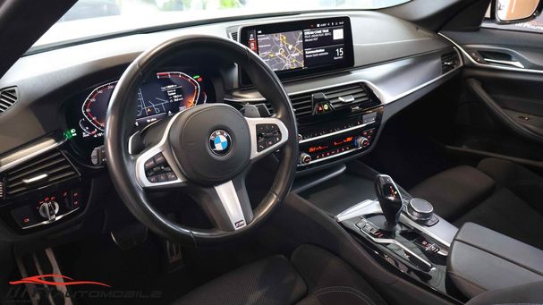 BMW 530d xDrive 210 kW image number 17