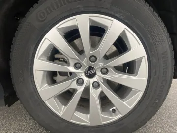 Car image 36
