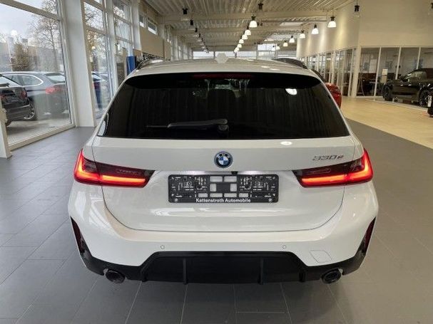 BMW 330 e Touring 215 kW image number 6