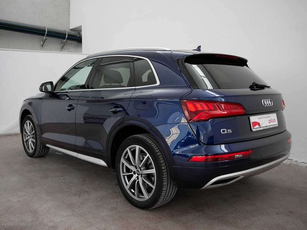 Audi Q5 50 TFSI quattro Business 220 kW image number 2