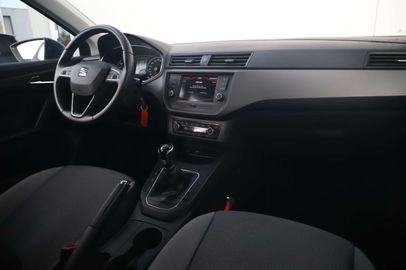 Car image 13