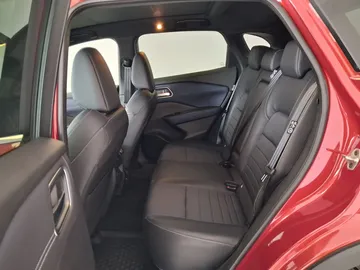 Car image 34