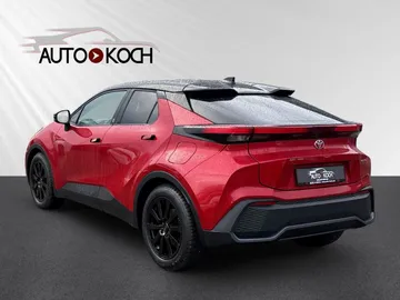 Car image 4