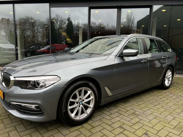 BMW 520i Touring 135 kW image number 2