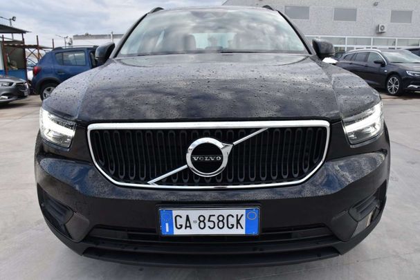 Volvo XC40 D3 AWD Geartronic 110 kW image number 3