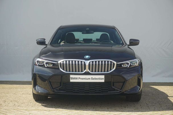 BMW 320 e 150 kW image number 2