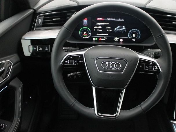 Audi Q8 e-tron 300 kW image number 17