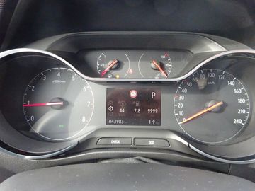Car image 24
