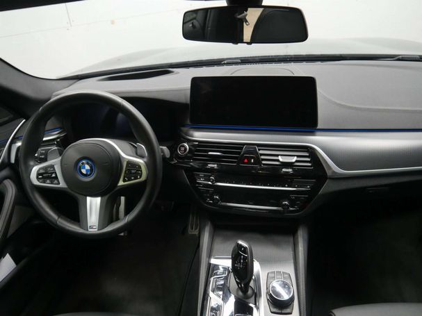 BMW 530 Touring xDrive 215 kW image number 4