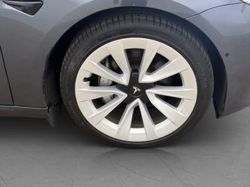 Car image 36