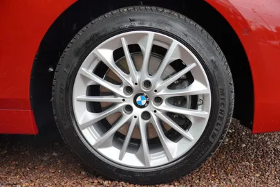 Car image 33