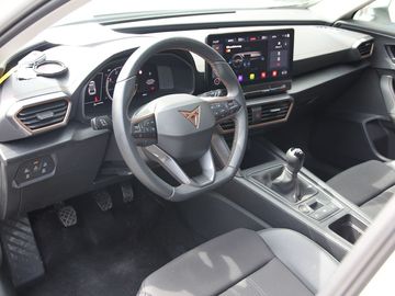 Car image 12