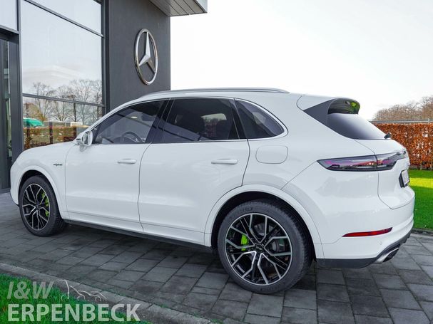 Porsche Cayenne Turbo E-Hybrid 340 kW image number 3