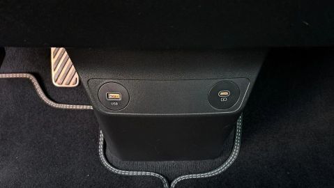 Car image 31