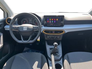 Car image 14