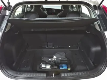 Car image 43