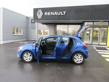Car image 2