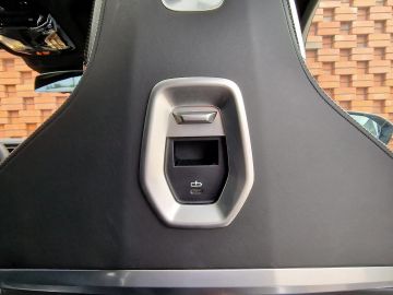 Car image 31