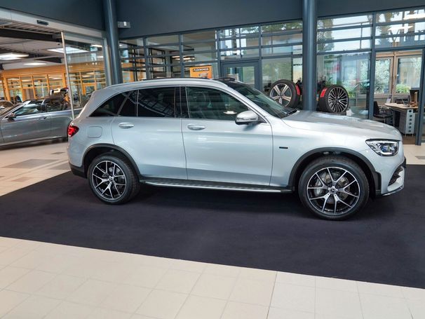 Mercedes-Benz GLC 300 de 225 kW image number 2