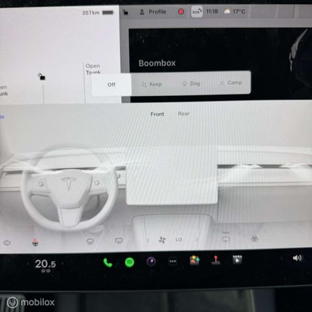 Tesla Model Y 220 kW image number 16