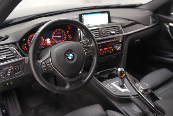 BMW 318i Touring Luxury Line 100 kW image number 15