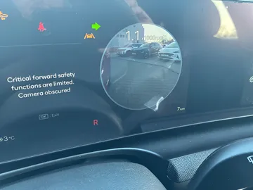 Car image 28