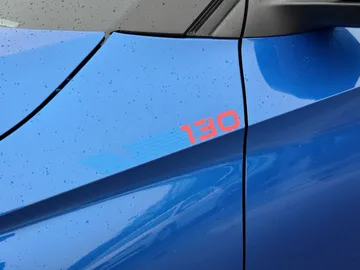 Car image 34