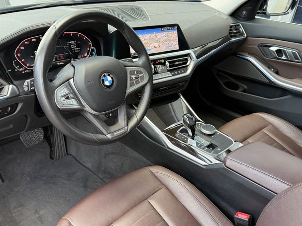 BMW 330 e M xDrive 215 kW image number 17