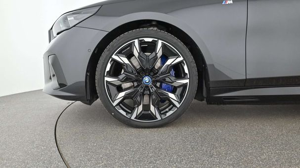 BMW i5 M60 xDrive Pro 442 kW image number 6