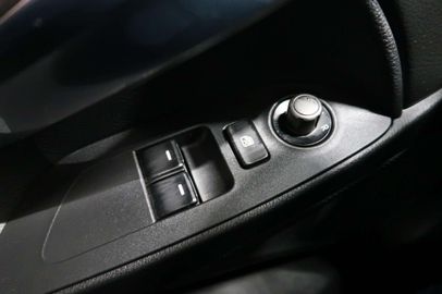 Car image 36