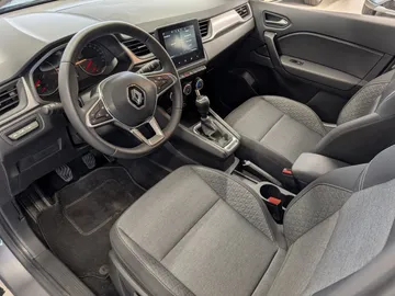 Car image 32