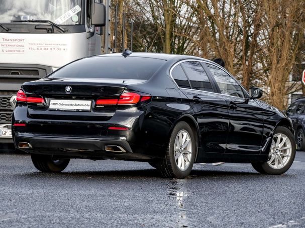 BMW 520d xDrive 140 kW image number 2