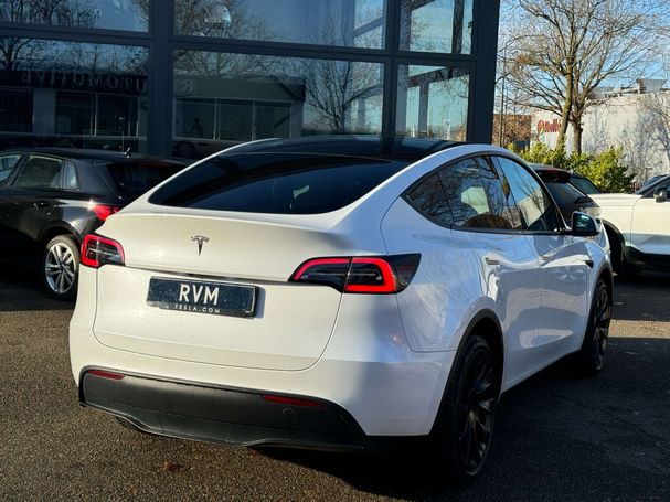 Tesla Model Y 220 kW image number 3