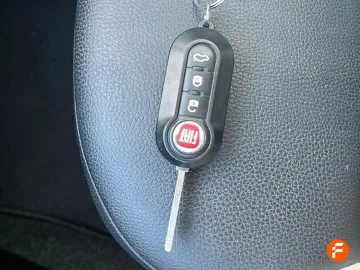 Car image 26
