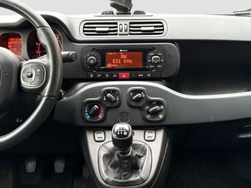 Car image 14