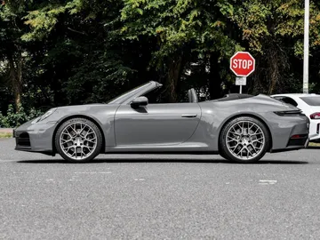 Car image 20