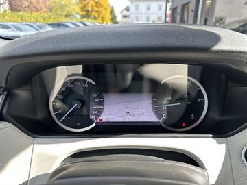 Car image 26