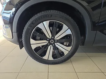 Car image 35