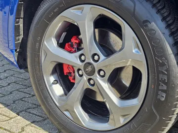Car image 39