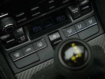 Car image 41