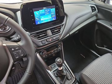 Car image 11