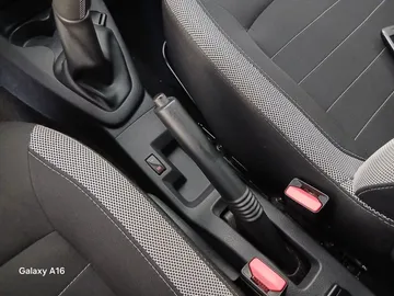 Car image 48